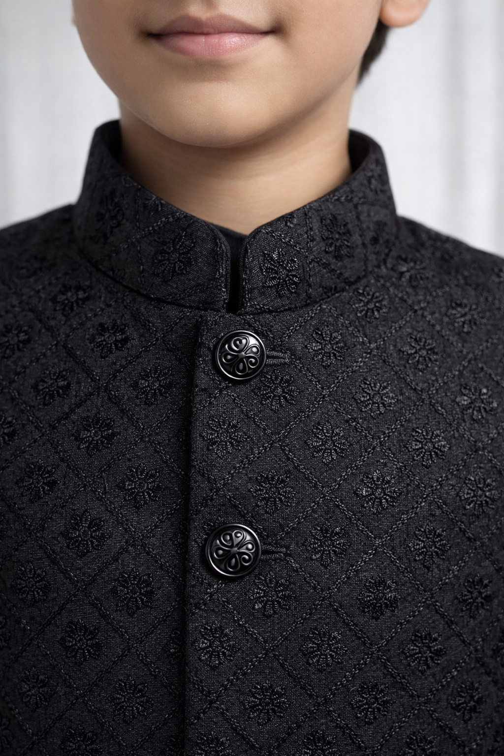 decent black Only Waistcoat MW 014